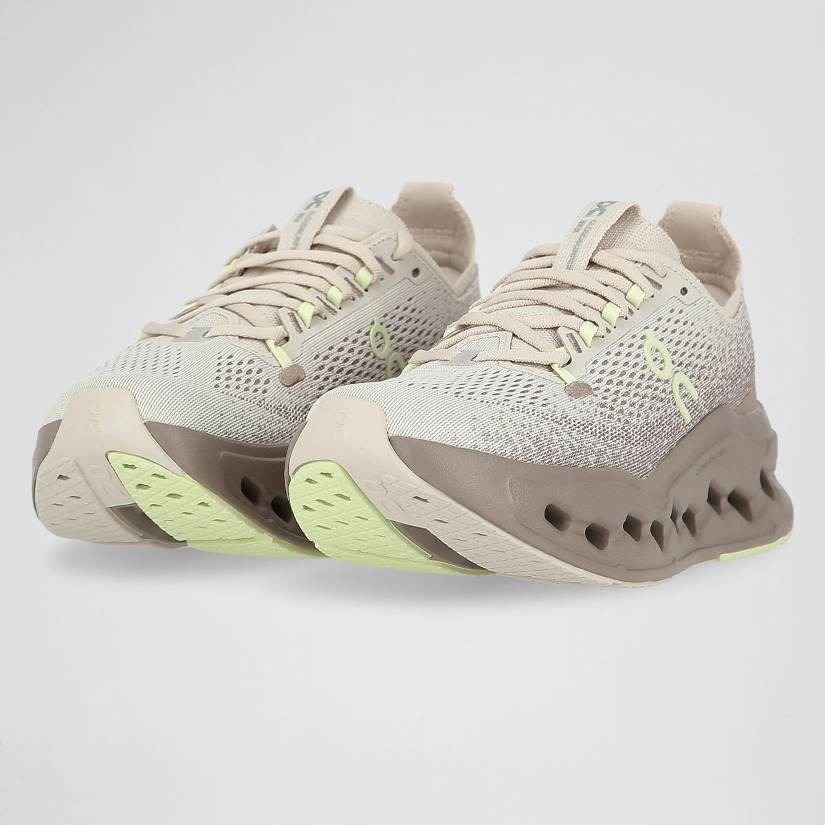 Zapatillas ON Cloudsurfer Max Mujer